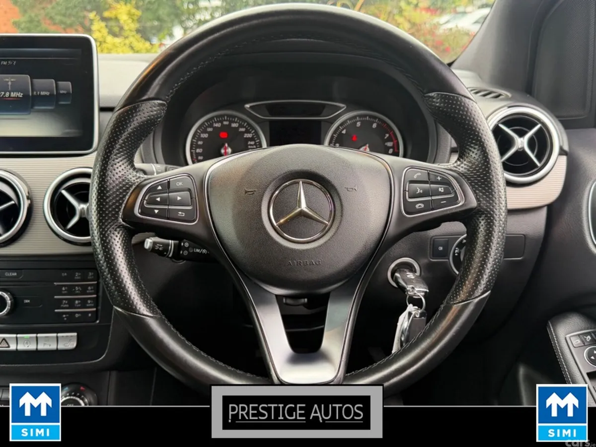 Mercedes-Benz B-Class Hatchback, Petrol, 2015, Blue