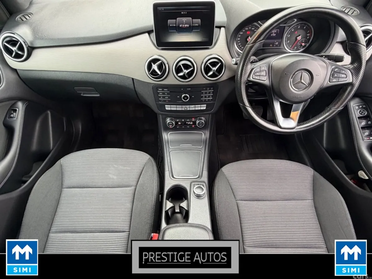 Mercedes-Benz B-Class Hatchback, Petrol, 2015, Blue