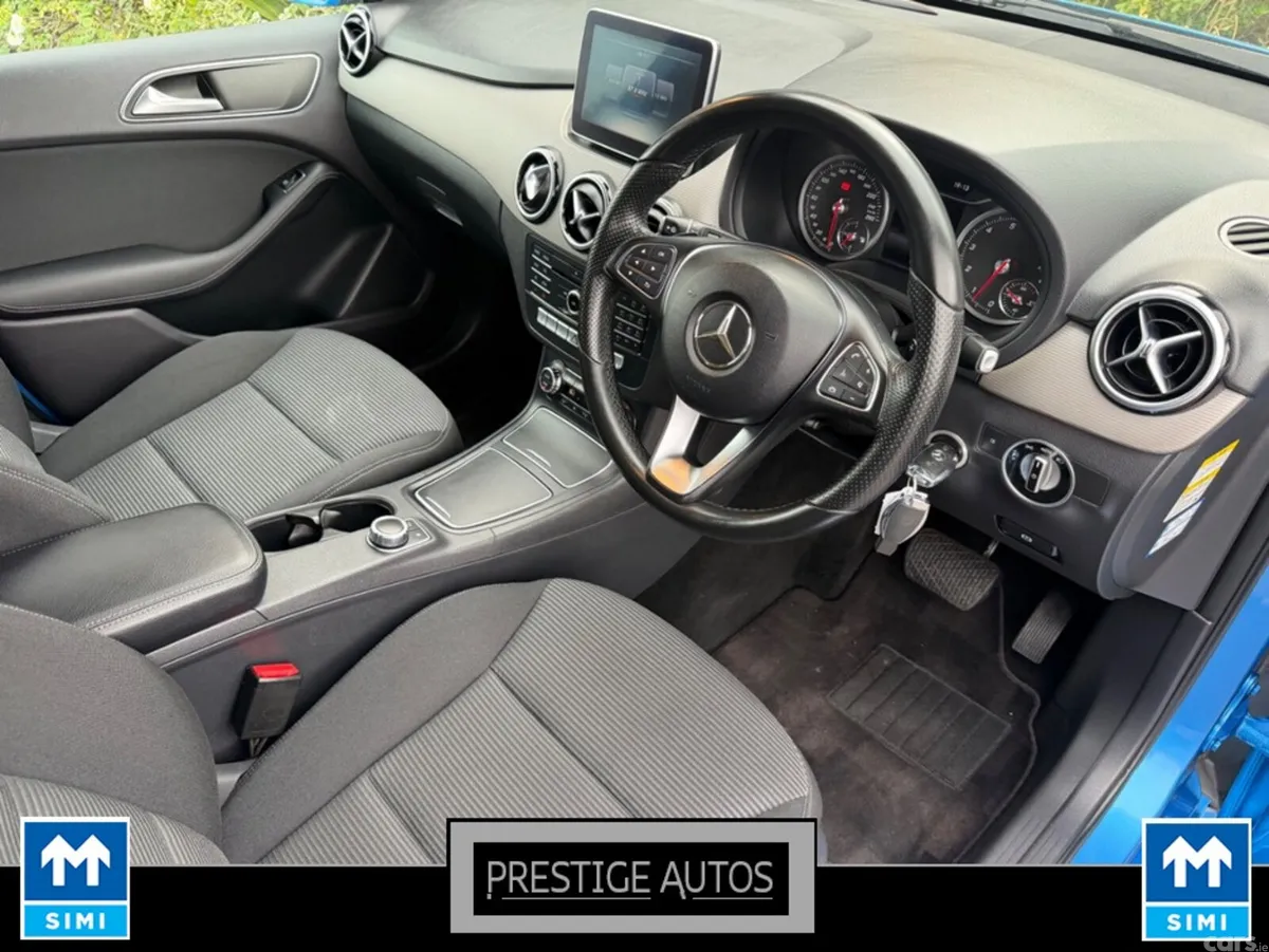 Mercedes-Benz B-Class Hatchback, Petrol, 2015, Blue