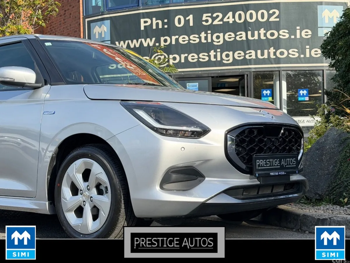 Suzuki Swift Hatchback, Petrol Hybrid, 2023, Silver