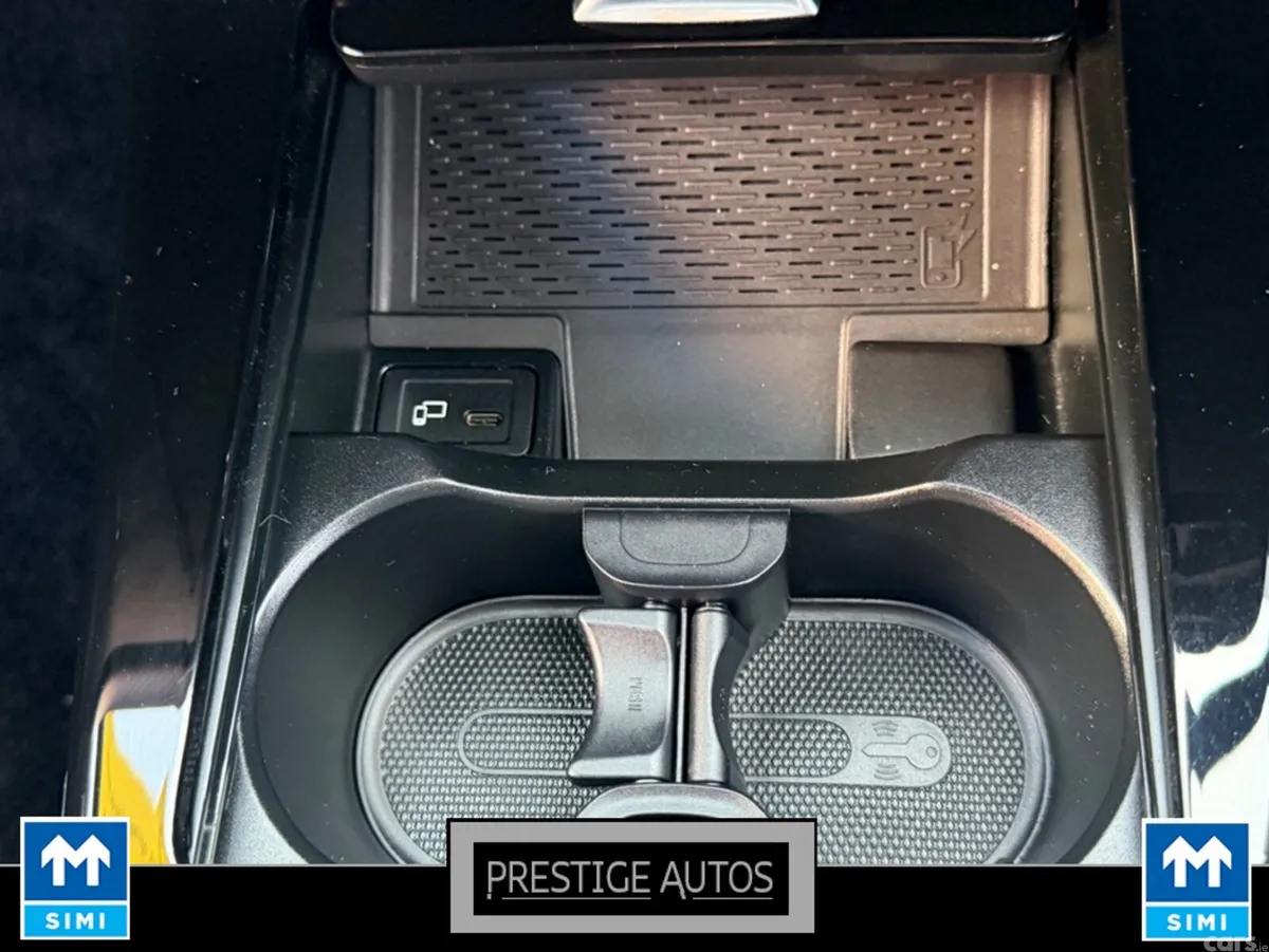 Mercedes-Benz A-Class Hatchback, Diesel, 2019, White