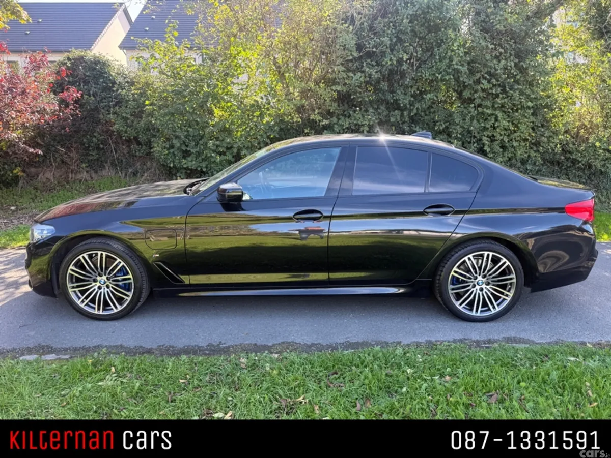 BMW 5-Series Saloon, Petrol Plug-in Hybrid, 2020, Black