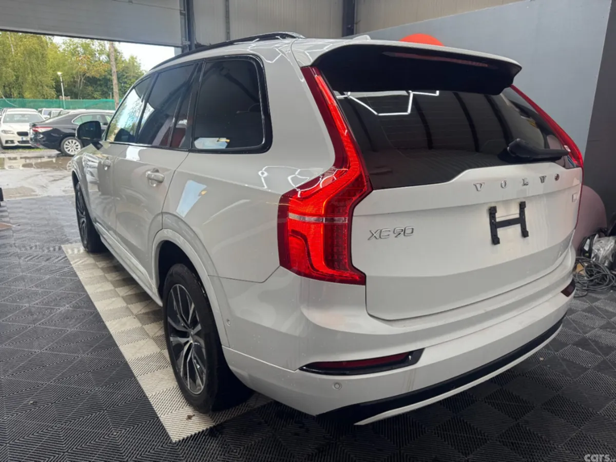 Volvo XC90 SUV, Petrol Plug-in Hybrid, 2023, White