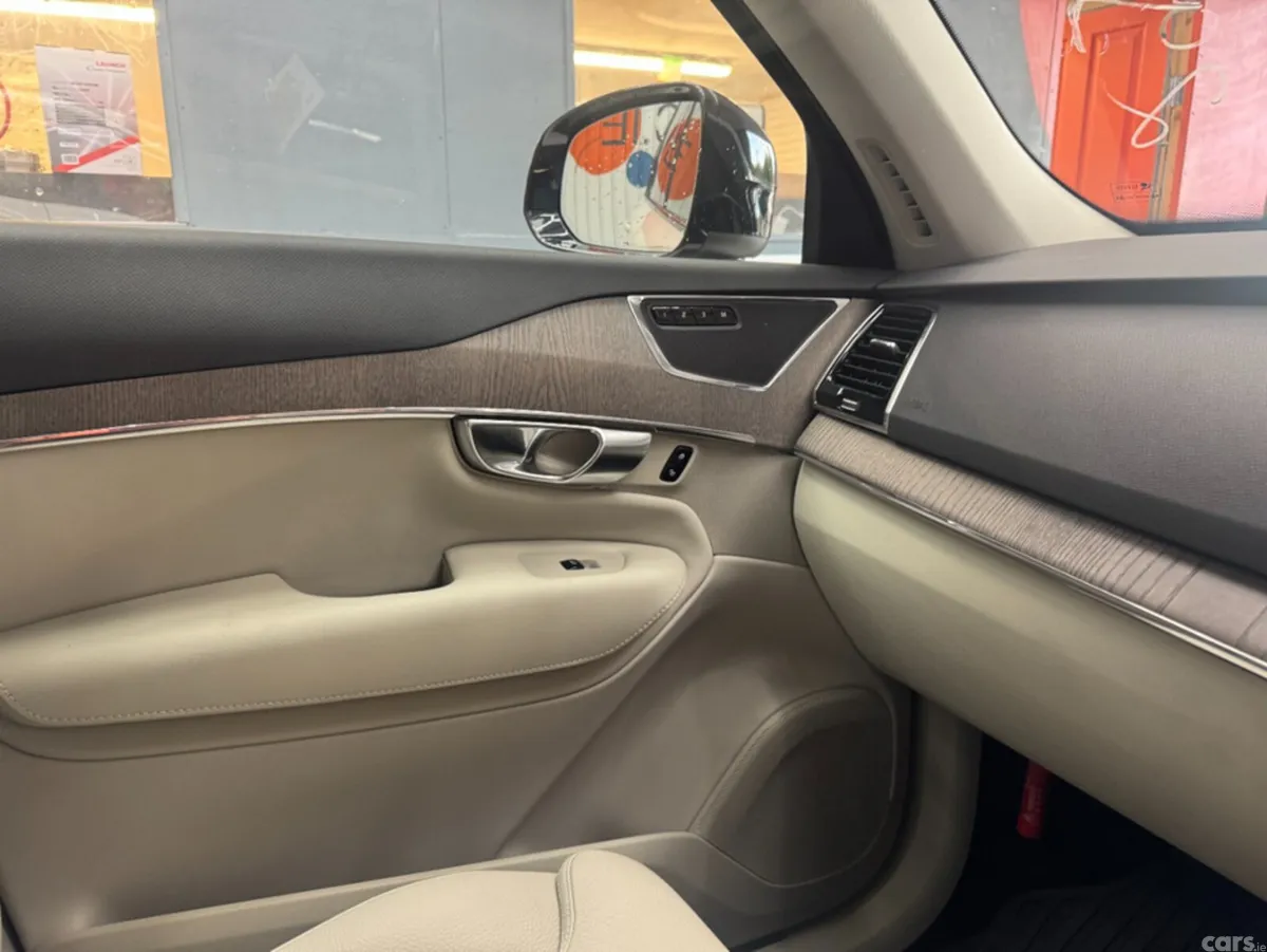 Volvo XC90 SUV, Petrol Plug-in Hybrid, 2023, White