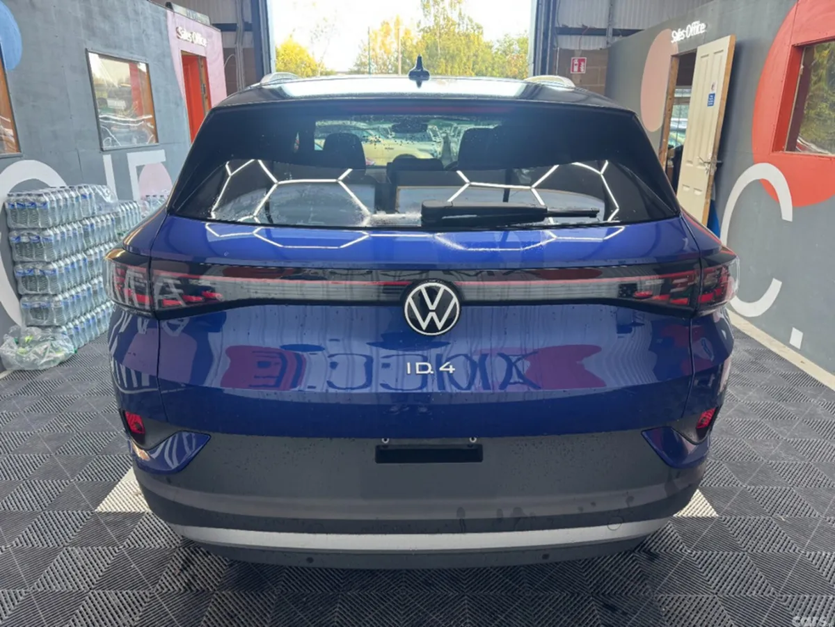 Volkswagen ID.4 SUV, Electric, 2024, Blue