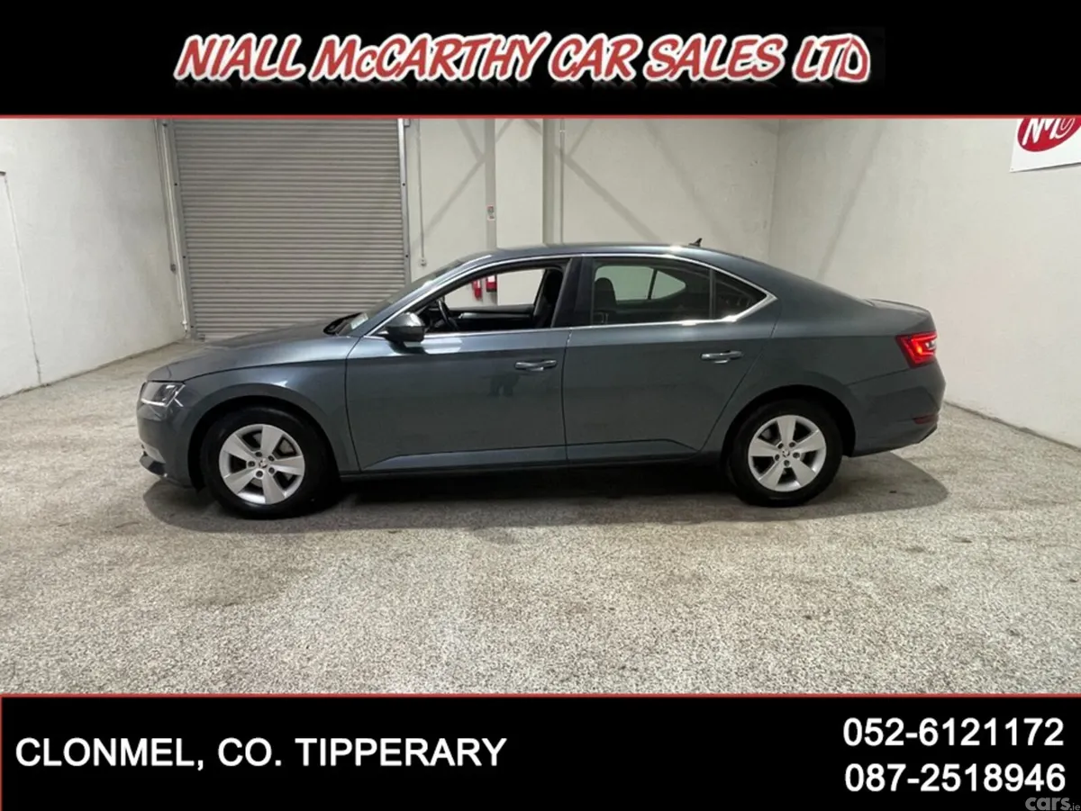 Skoda Superb Hatchback, Diesel, 2019, Grey