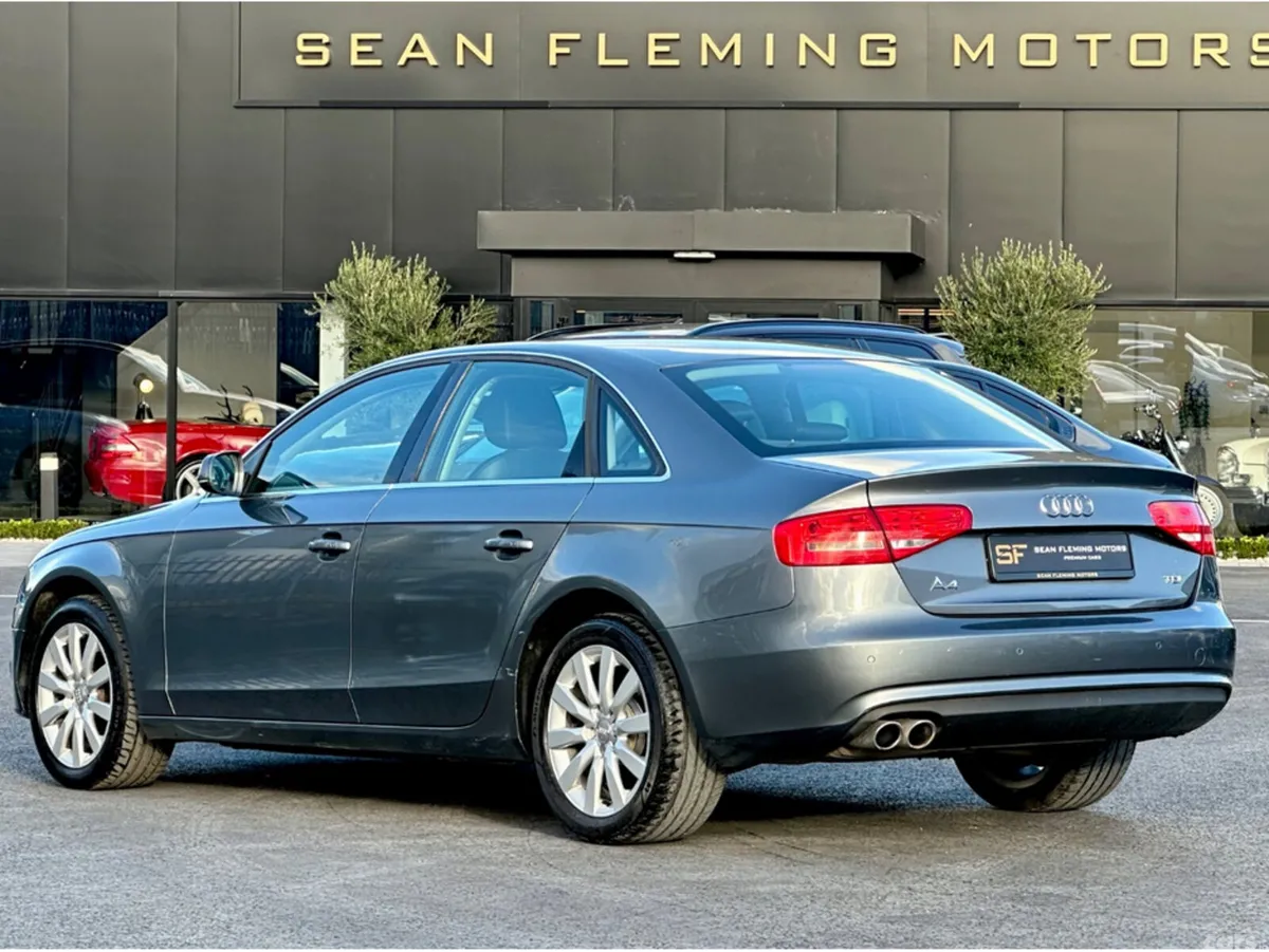 Audi A4 Saloon, Diesel, 2015, Grey