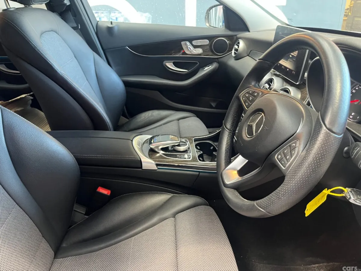Mercedes-Benz C-Class Saloon, Petrol Plug-in Hybrid, 2017, White