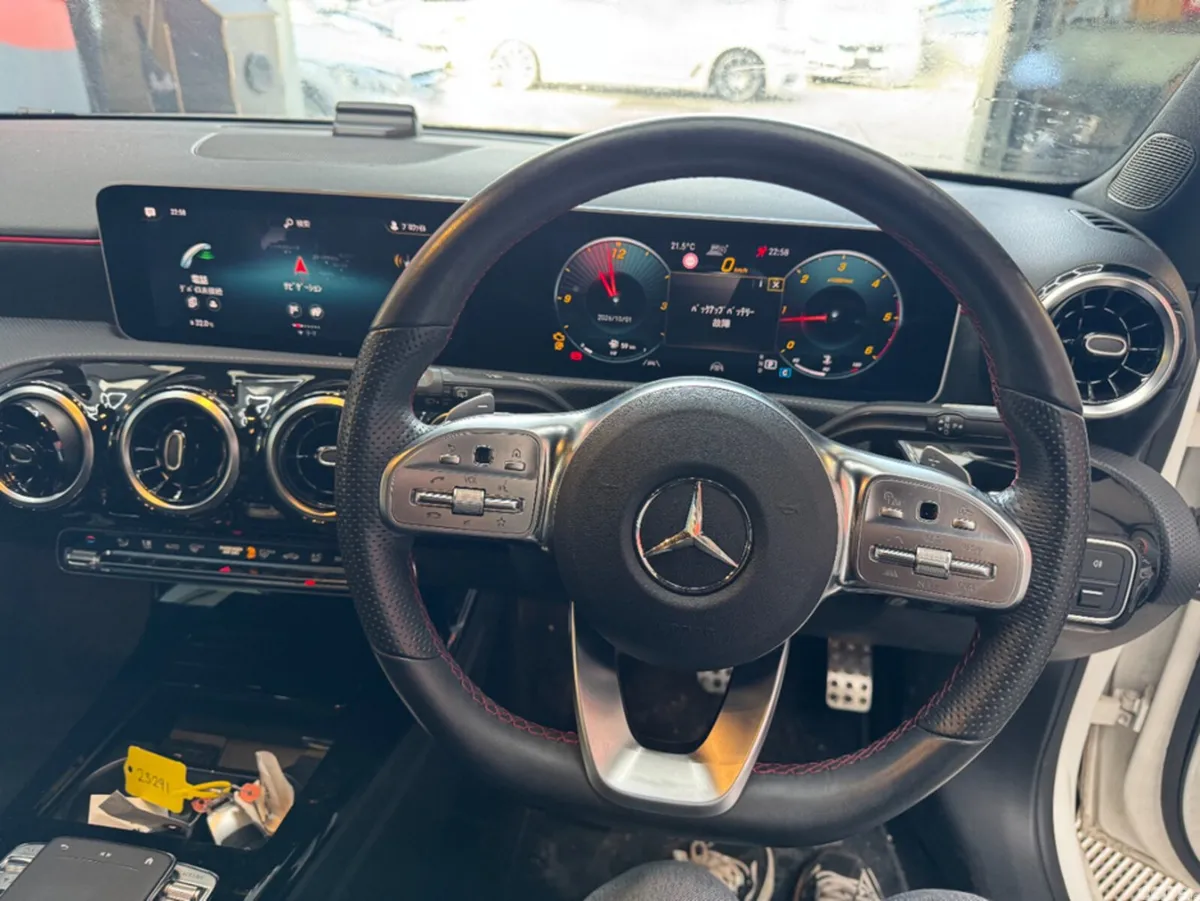 Mercedes-Benz C-Class Saloon, Petrol, 2019, White