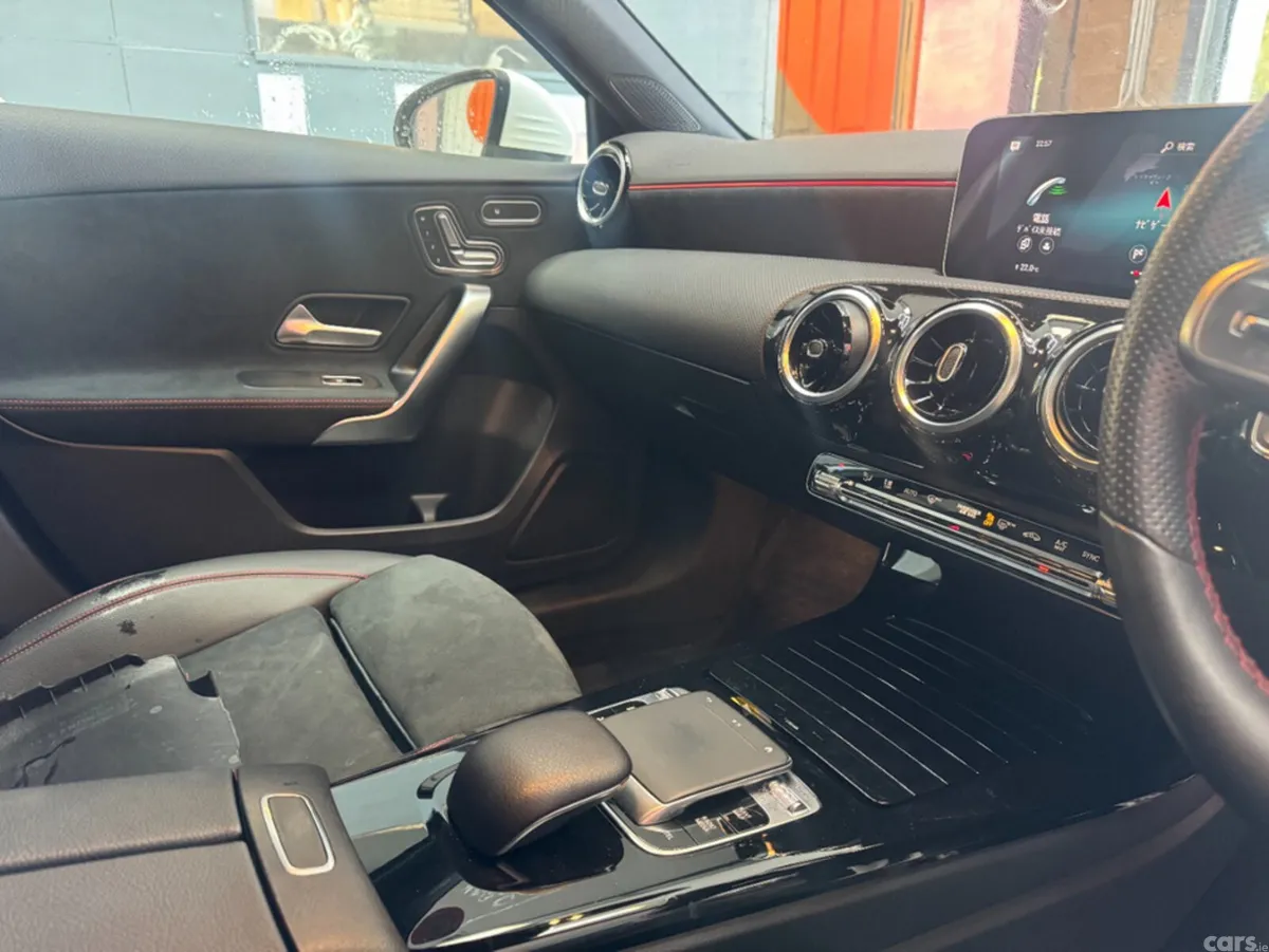 Mercedes-Benz C-Class Saloon, Petrol, 2019, White