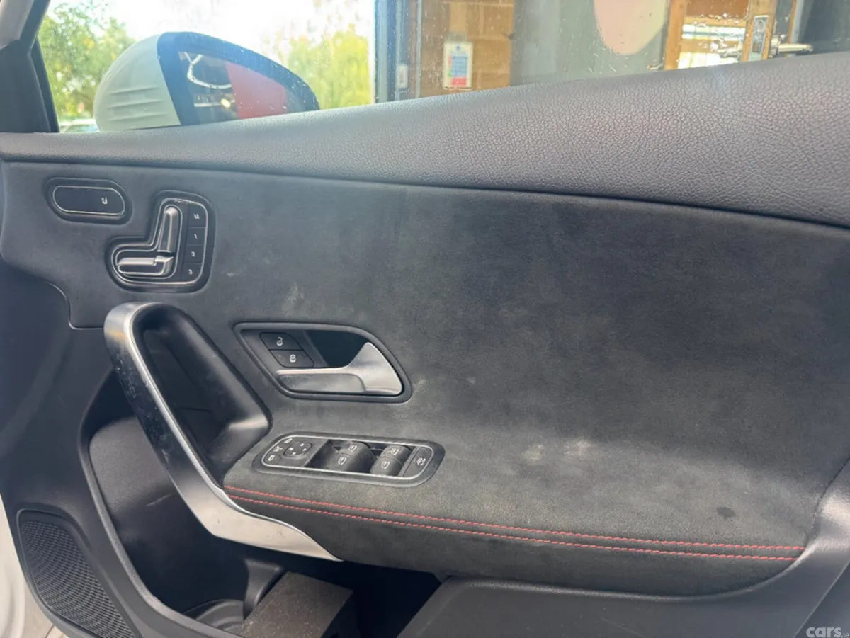 Mercedes-Benz C-Class Saloon, Petrol, 2019, White