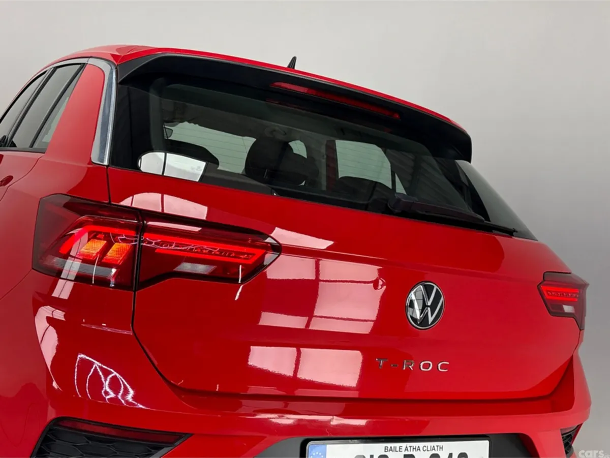 Volkswagen T-Roc Estate, Petrol, 2021, Red