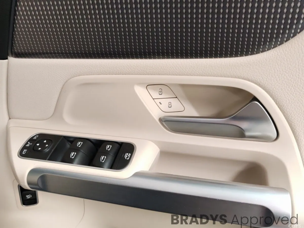 Mercedes-Benz EQB SUV, Electric, 2024, Blue
