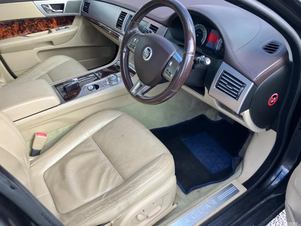 Jaguar XF Saloon, Diesel, 2011, Grey