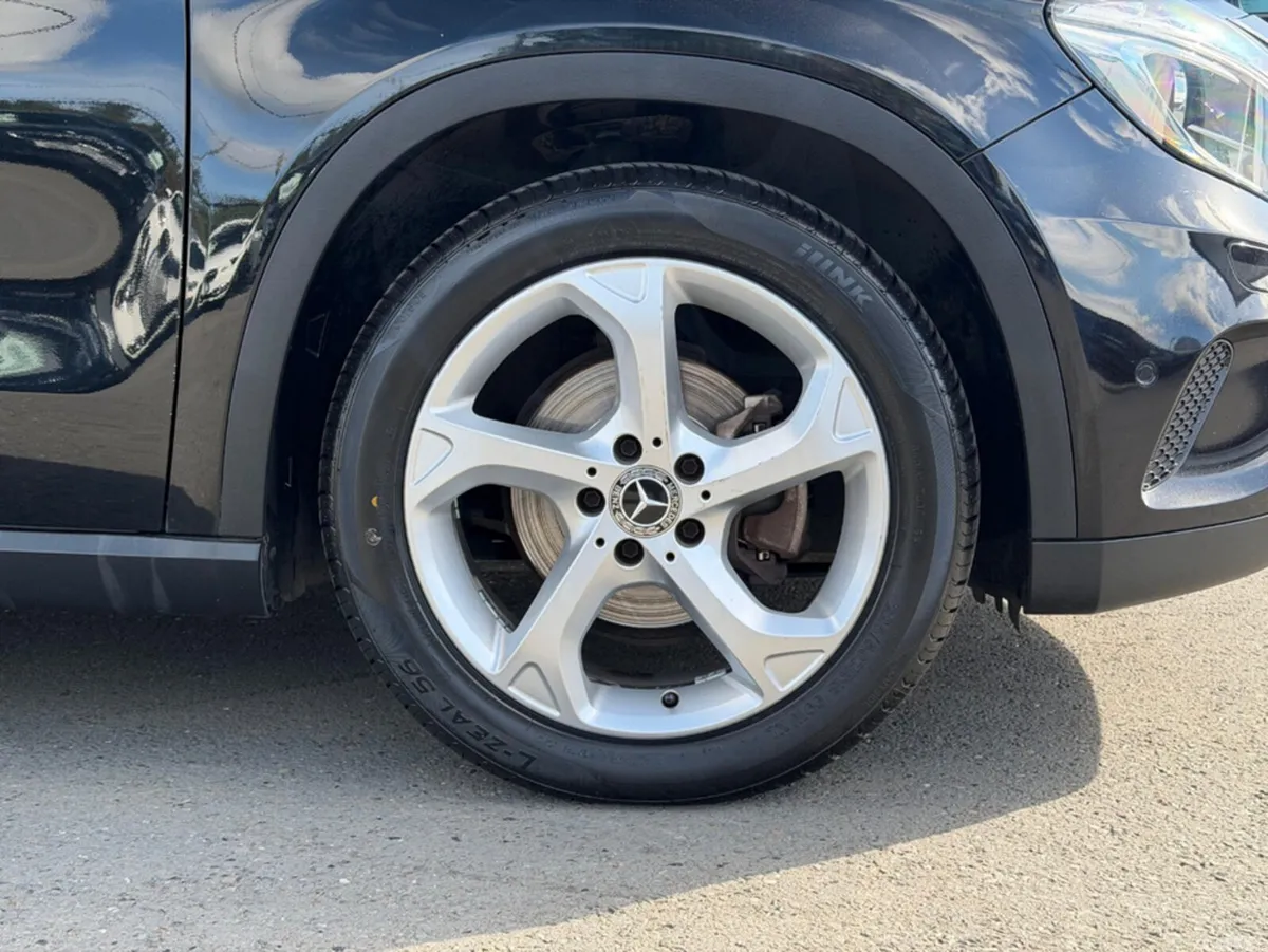 Mercedes-Benz GLA Estate, Petrol, 2016, Black
