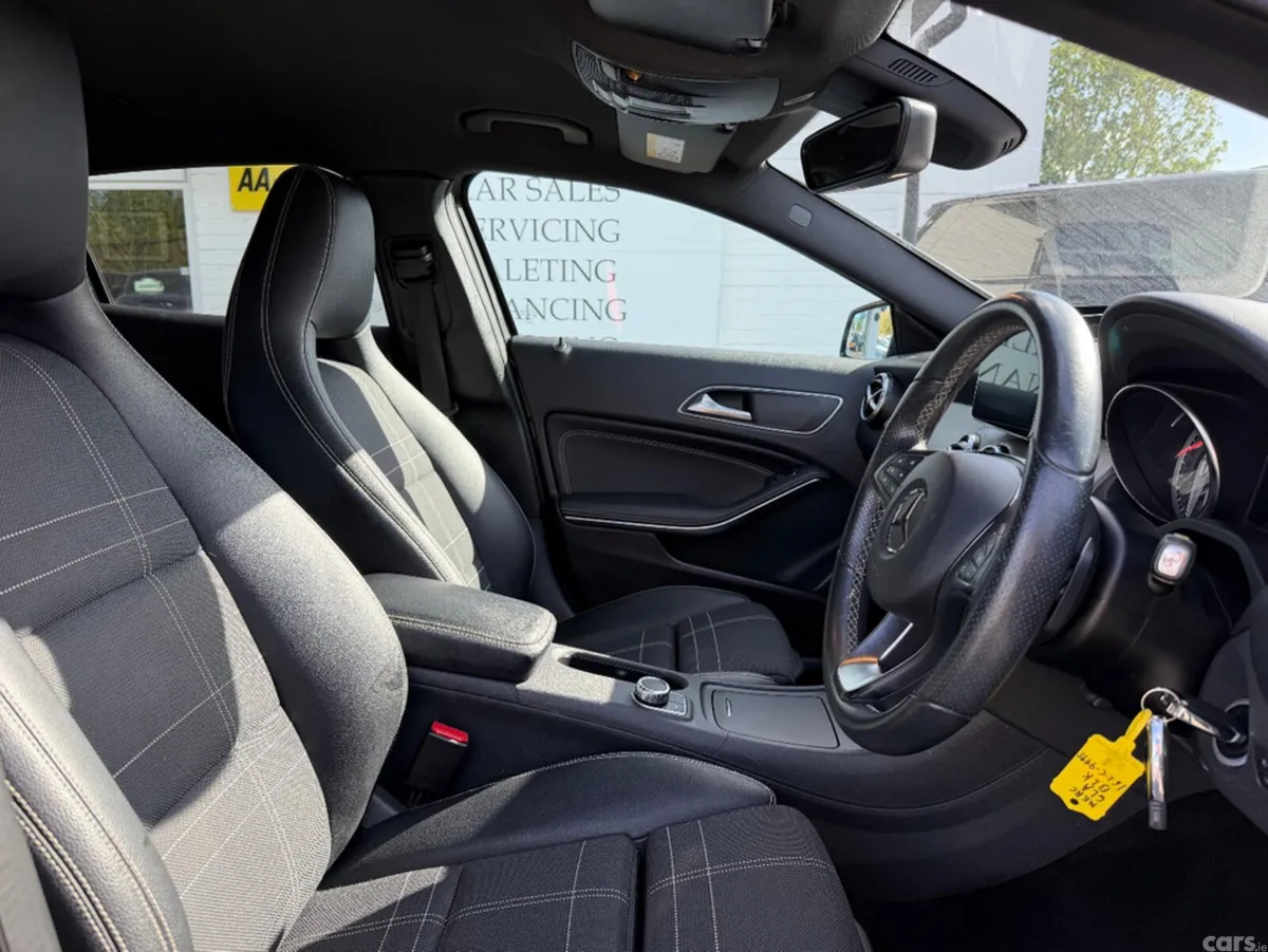 Mercedes-Benz GLA Estate, Petrol, 2016, Black