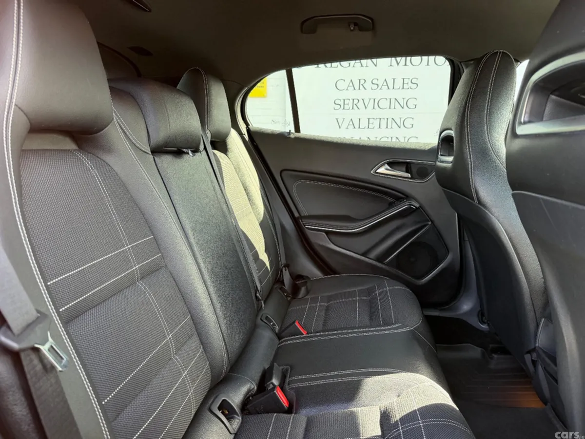 Mercedes-Benz GLA Estate, Petrol, 2016, Black