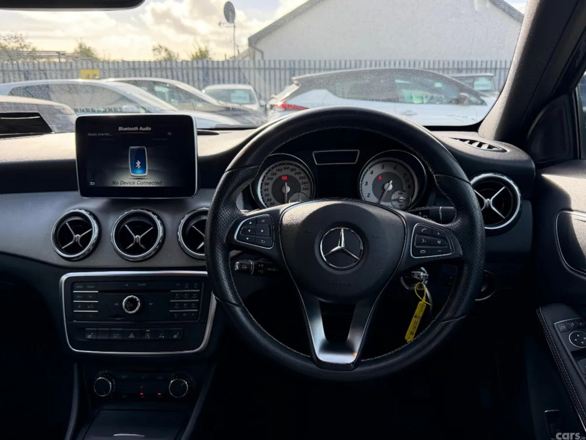 Mercedes-Benz GLA Estate, Petrol, 2016, Black