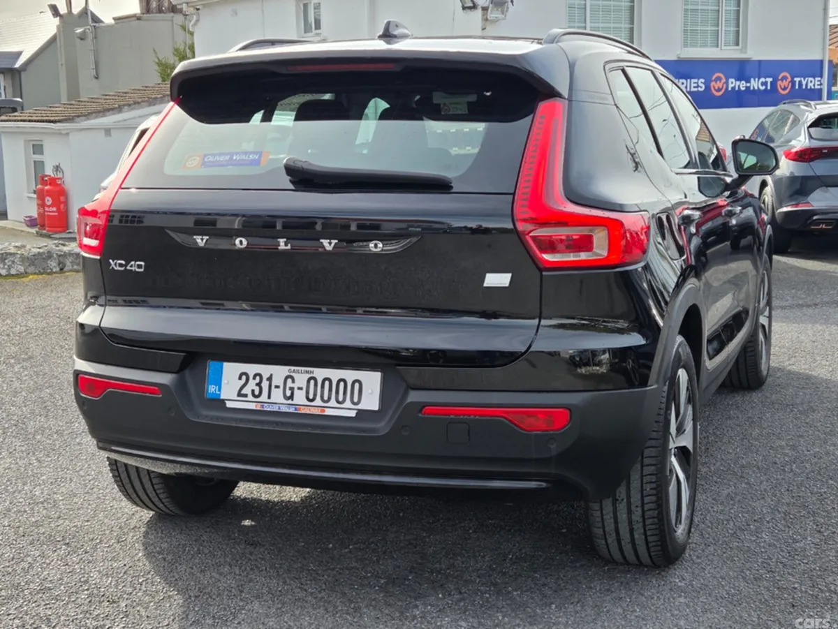 Volvo XC40 Estate, Petrol Plug-in Hybrid, 2023, Black