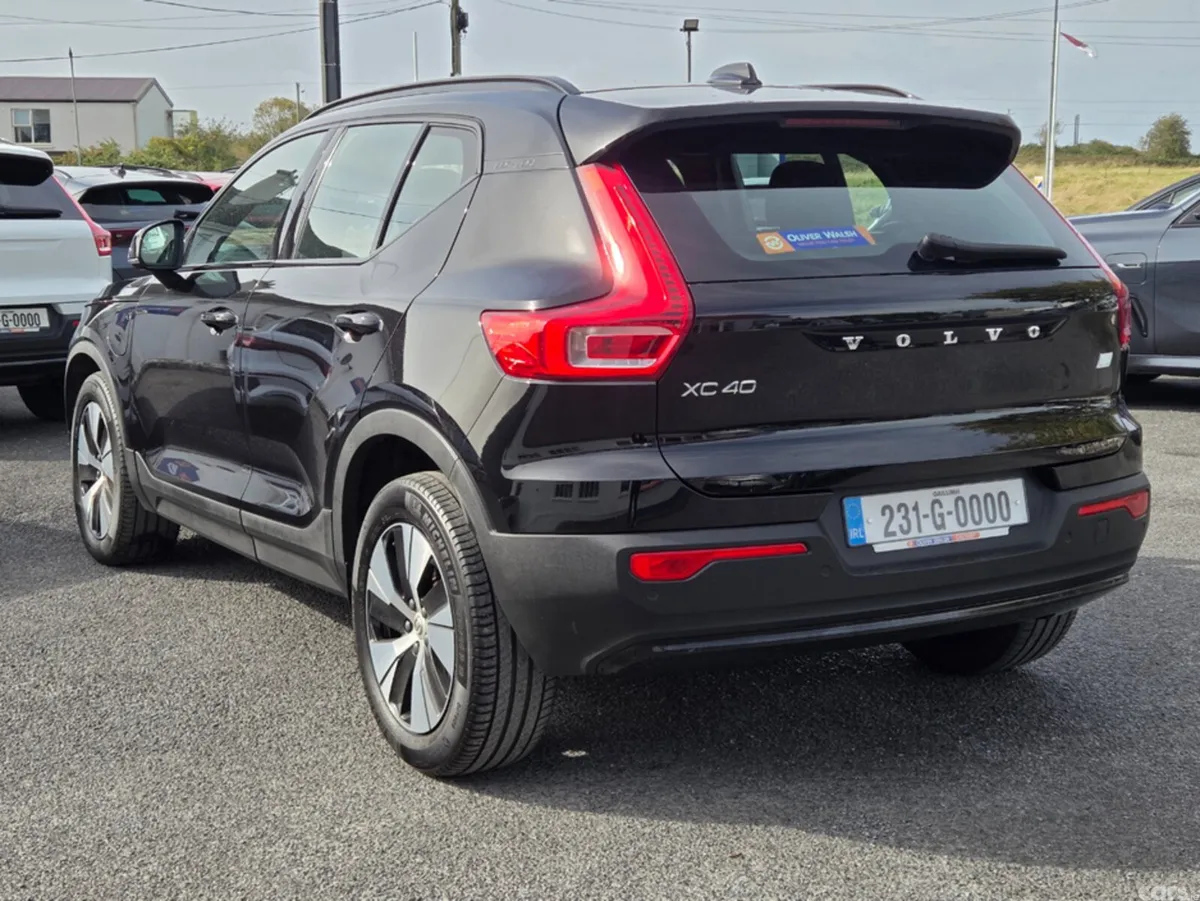 Volvo XC40 Estate, Petrol Plug-in Hybrid, 2023, Black