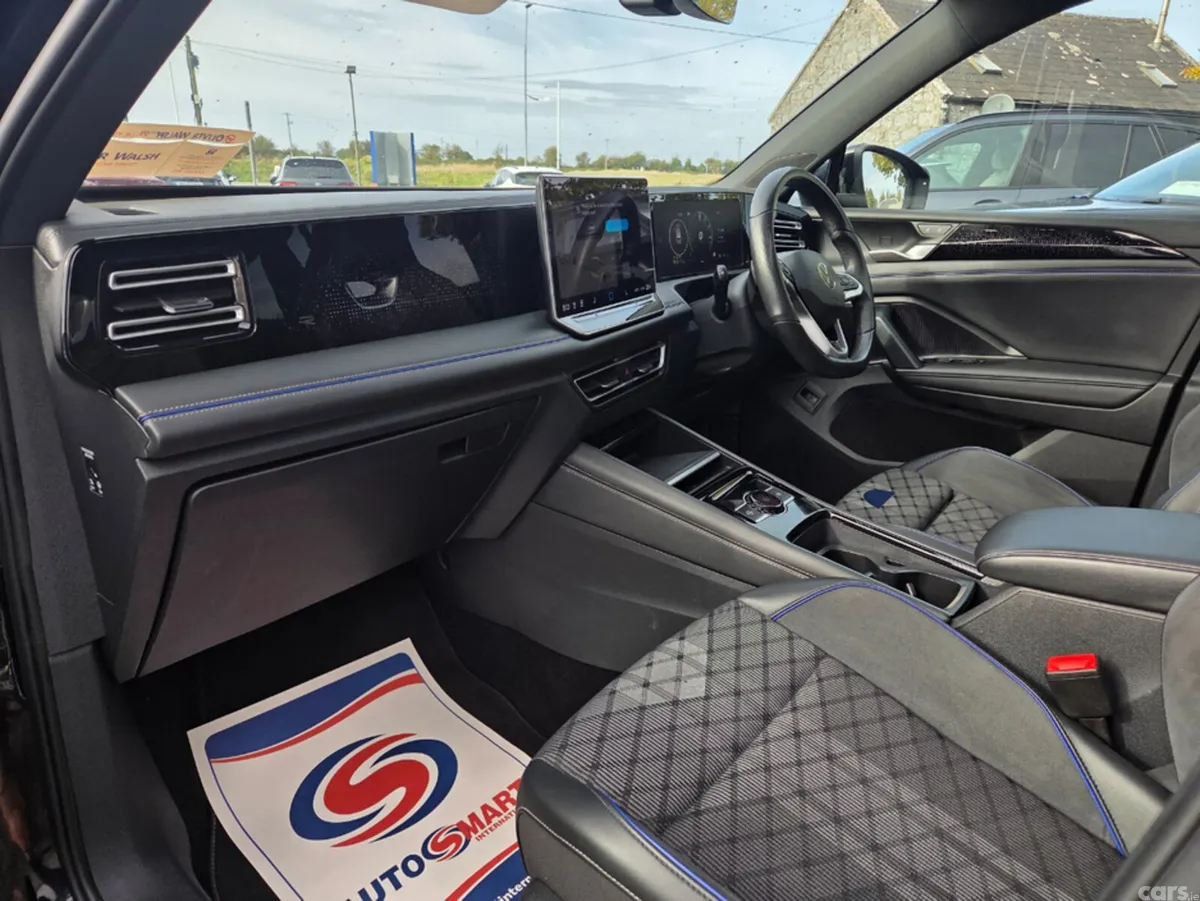Volkswagen Tiguan Estate, Petrol Plug-in Hybrid, 2025, Black