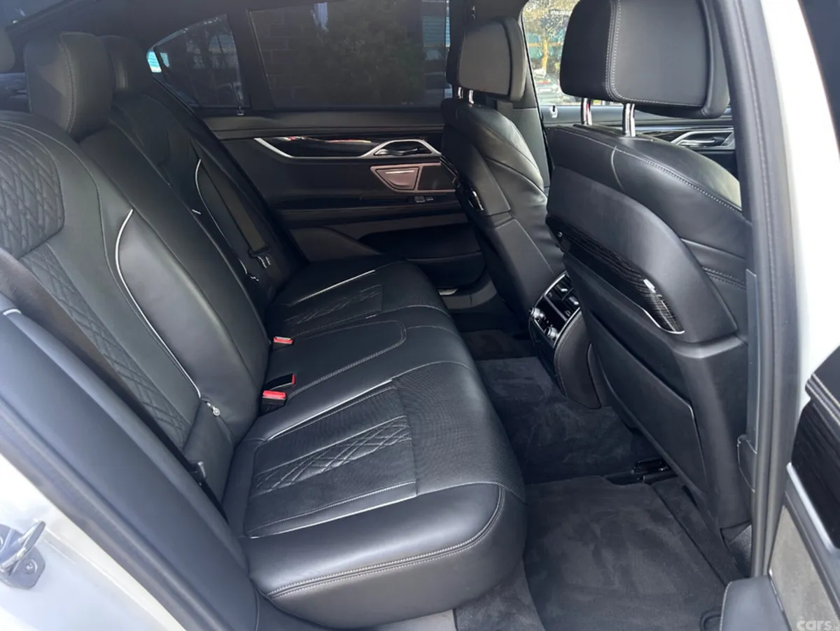 BMW 7-Series Saloon, Petrol Plug-in Hybrid, 2017, White