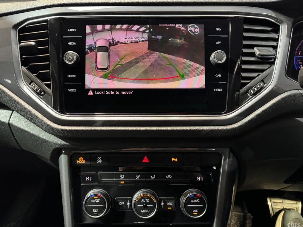 Volkswagen T-Roc SUV, Diesel, 2021, White