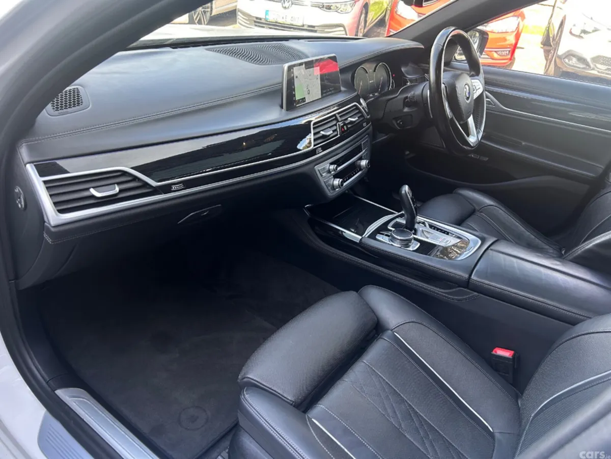 BMW 7-Series Saloon, Petrol Plug-in Hybrid, 2017, White