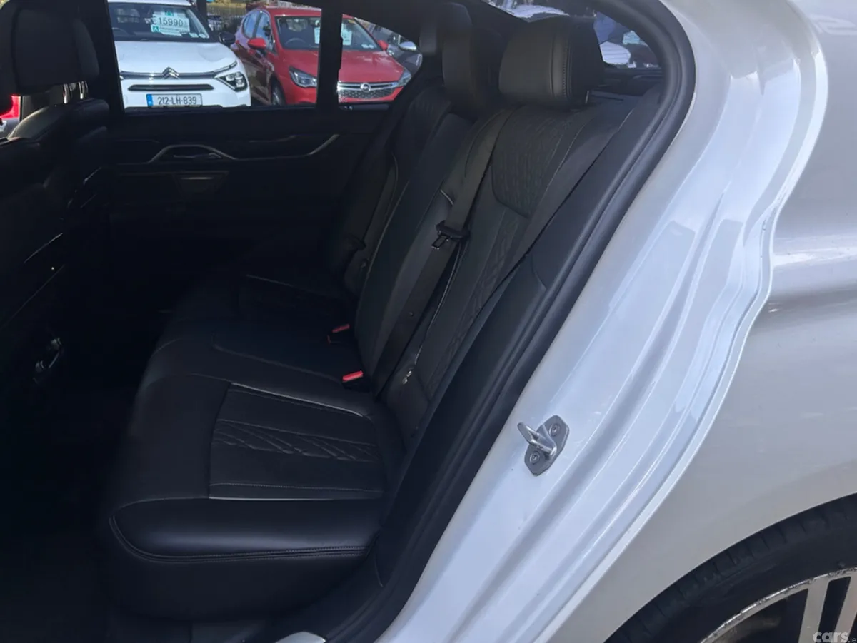 BMW 7-Series Saloon, Petrol Plug-in Hybrid, 2017, White