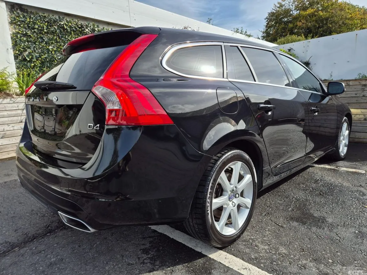 Volvo V60 Estate, Diesel, 2018, Black