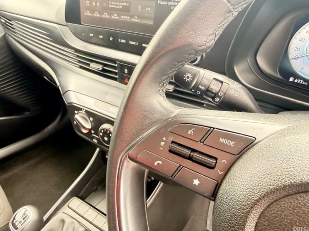 Hyundai i20 Hatchback, Petrol, 2024, Grey