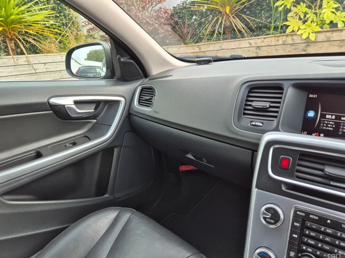Volvo V60 Estate, Diesel, 2018, Black