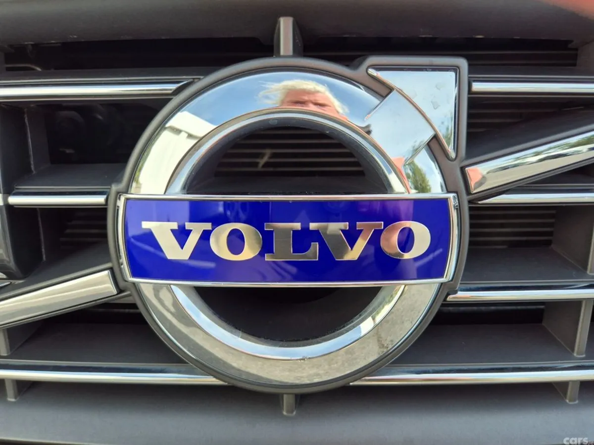 Volvo V60 Estate, Diesel, 2018, Black
