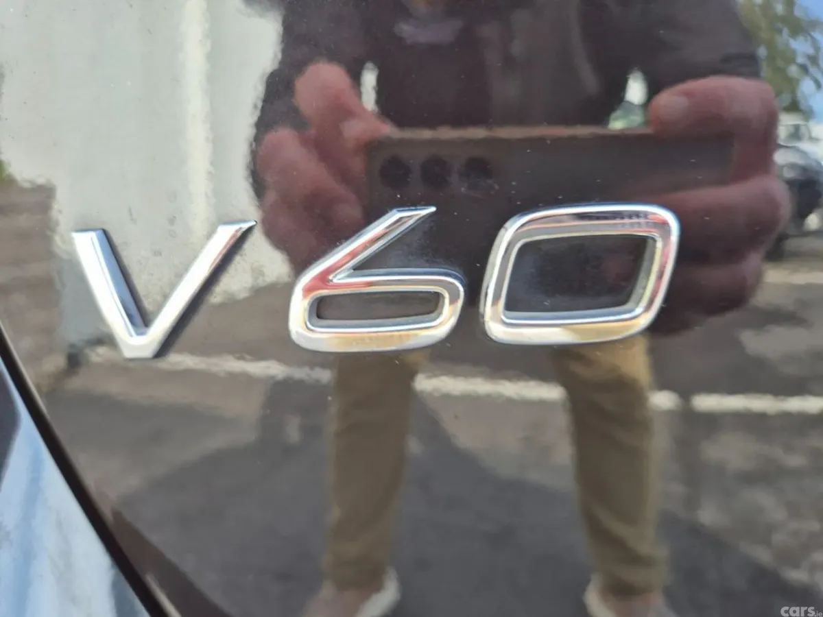 Volvo V60 Estate, Diesel, 2018, Black