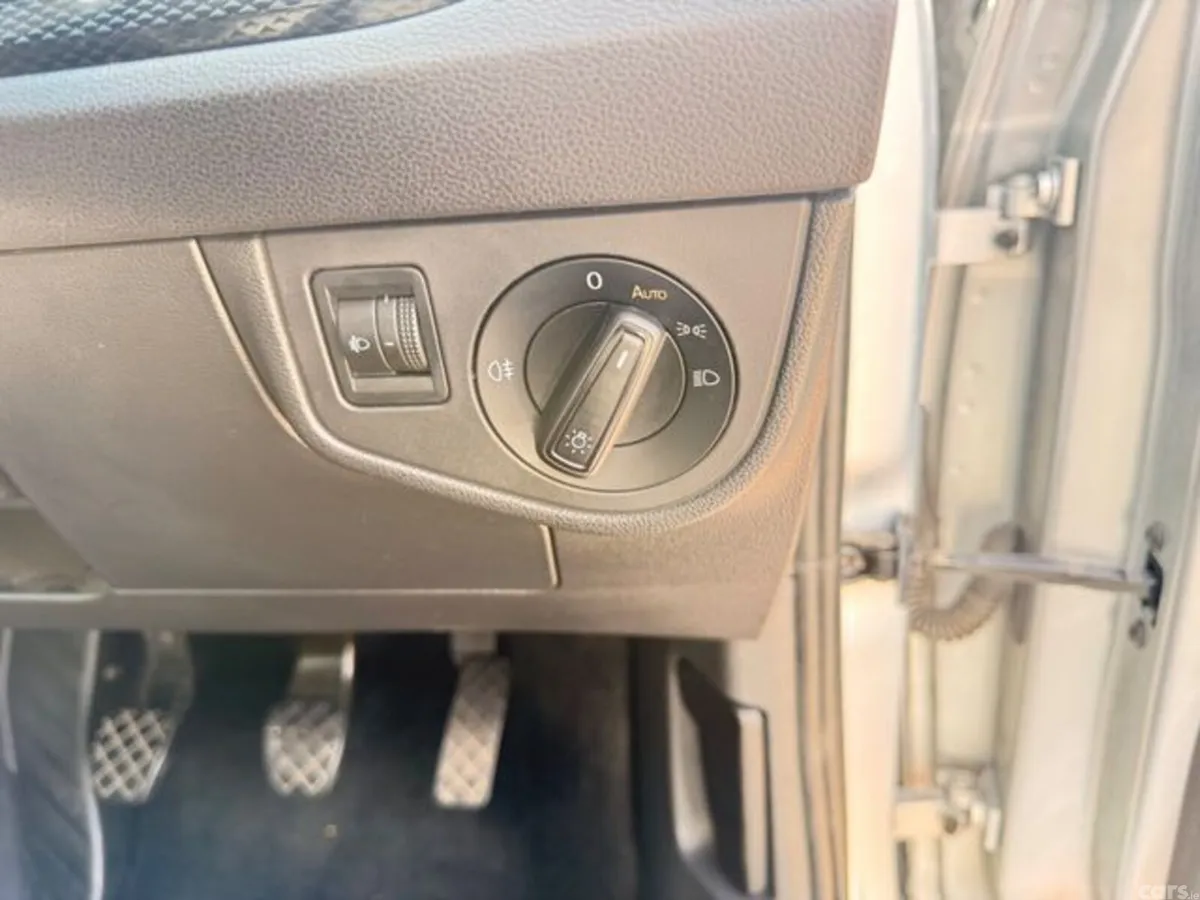 Volkswagen Taigo Hatchback, Petrol, 2024, Grey