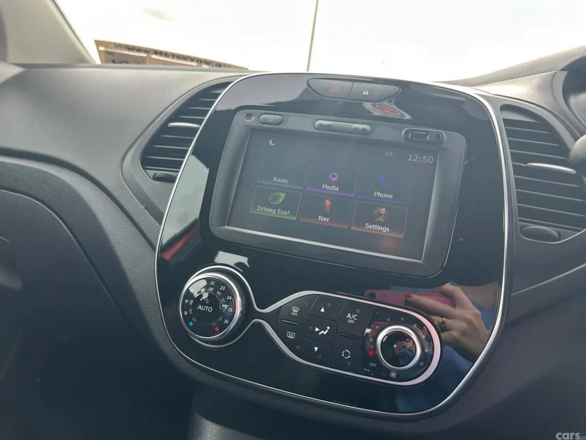 Renault Captur Hatchback, Diesel, 2018, Red