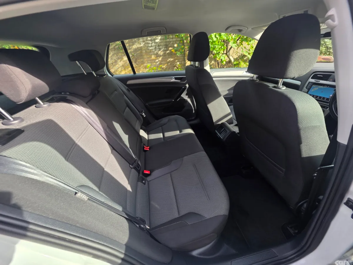 Volkswagen Golf Hatchback, Petrol, 2015, White