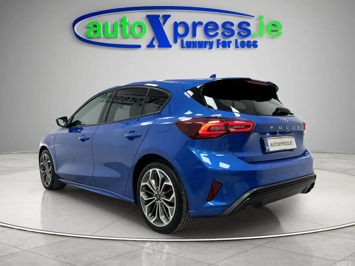 Ford Focus Hatchback, Petrol, 2023, Blue