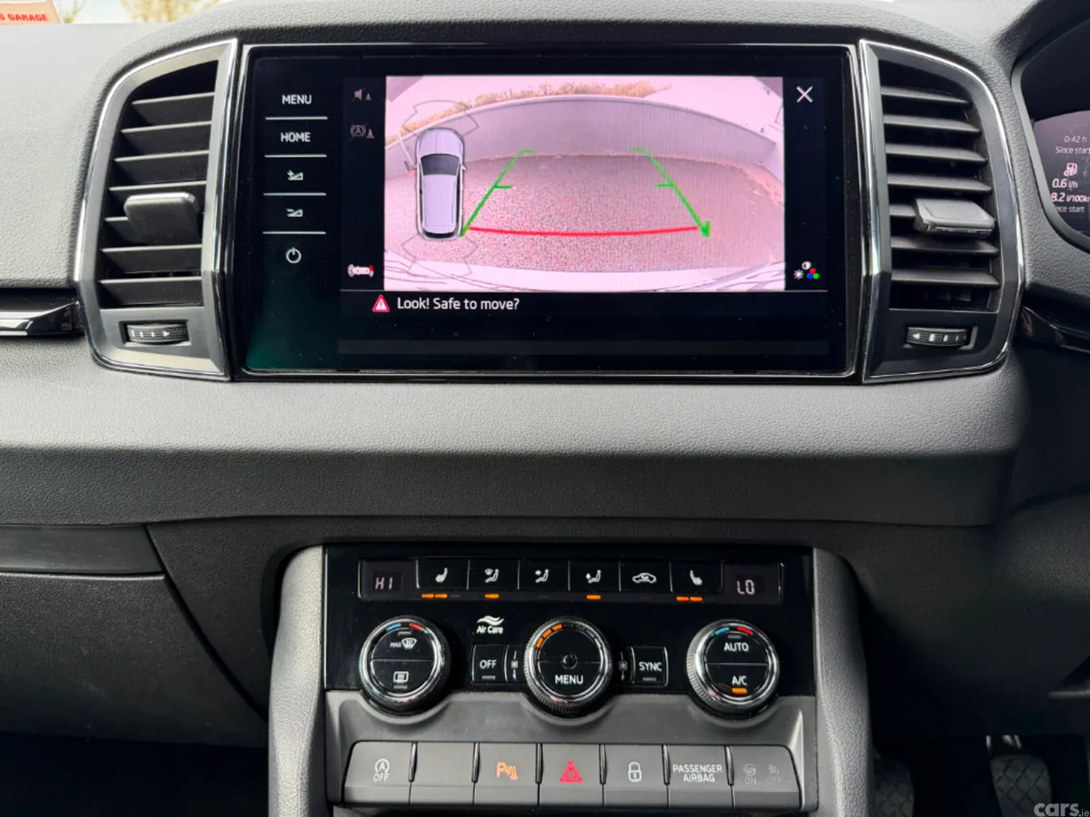 Skoda Karoq SUV, Diesel, 2024, Grey