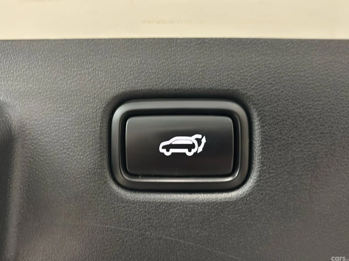 Kia EV6 MPV, Electric, 2024, White