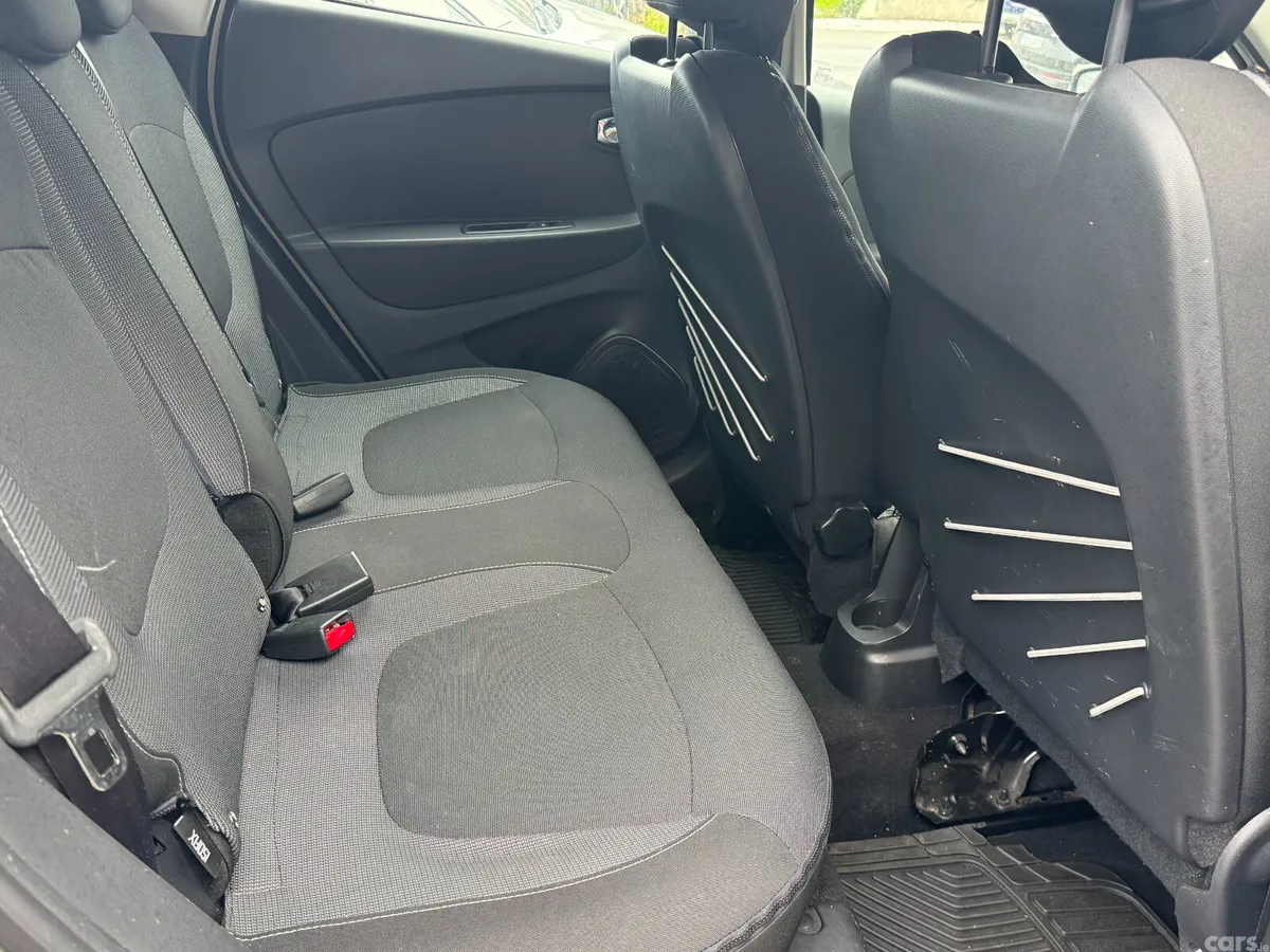 Renault Captur Hatchback, Diesel, 2015, White