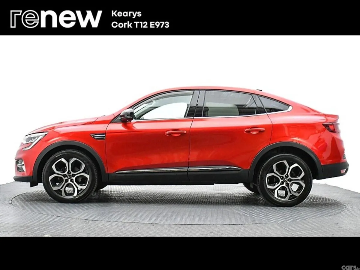 Renault Arkana SUV, Petrol, 2023, Red