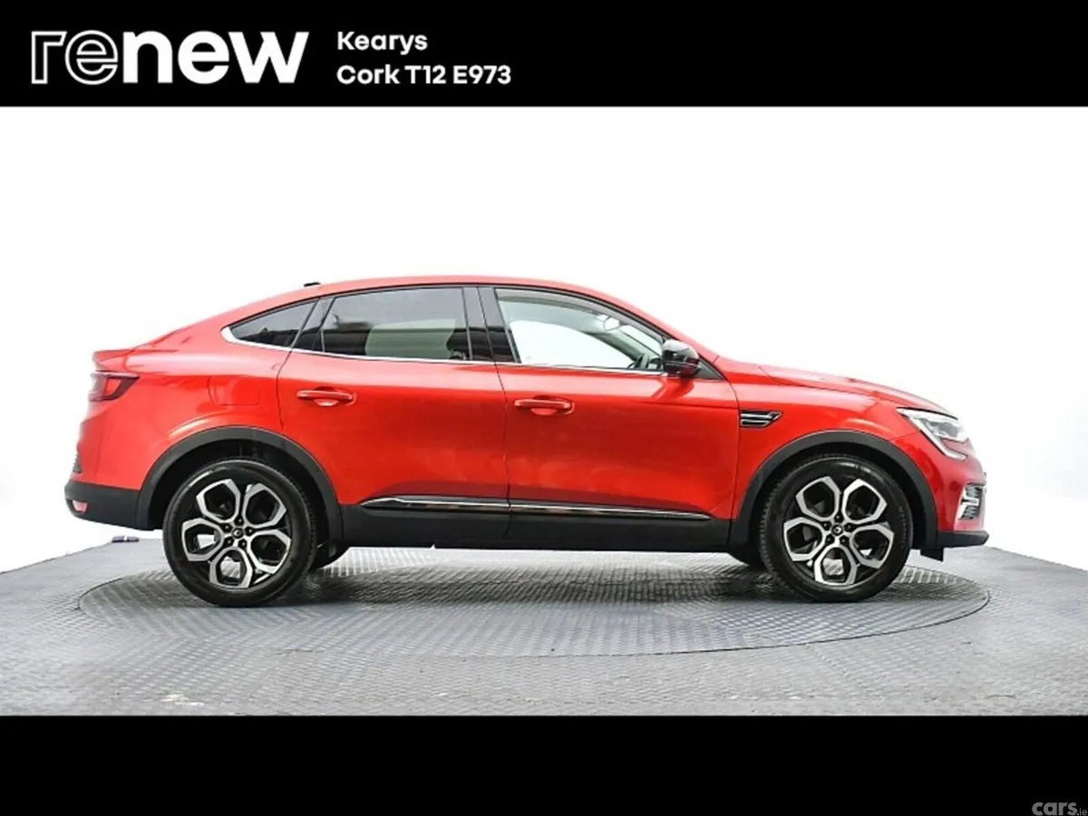 Renault Arkana SUV, Petrol, 2023, Red