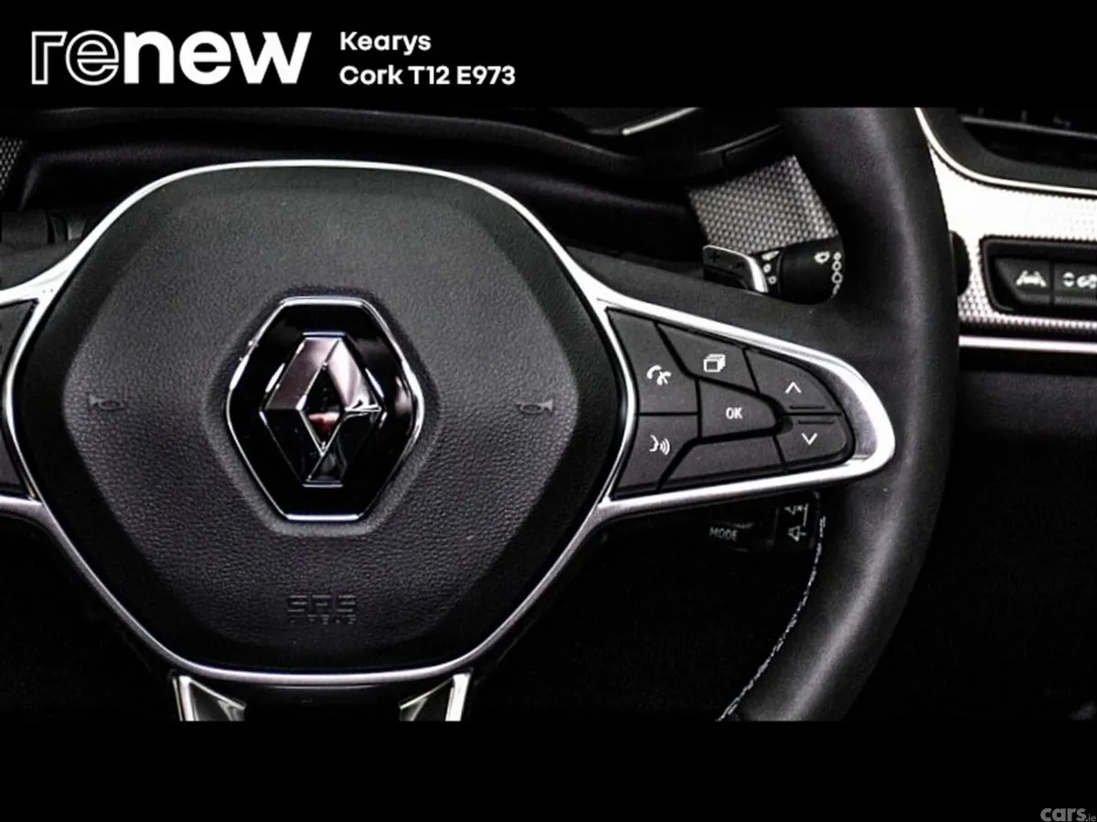 Renault Arkana SUV, Petrol, 2023, Red