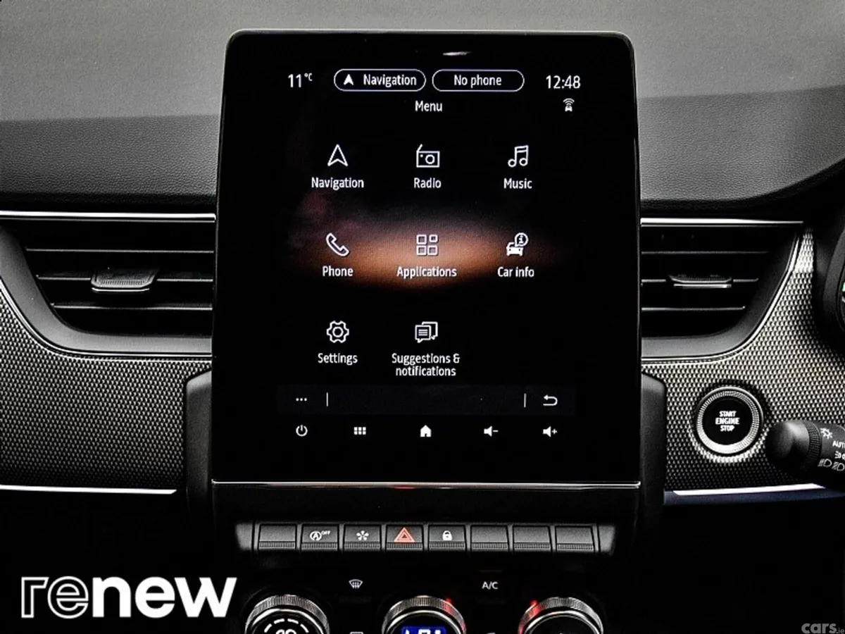 Renault Arkana SUV, Petrol, 2023, Red