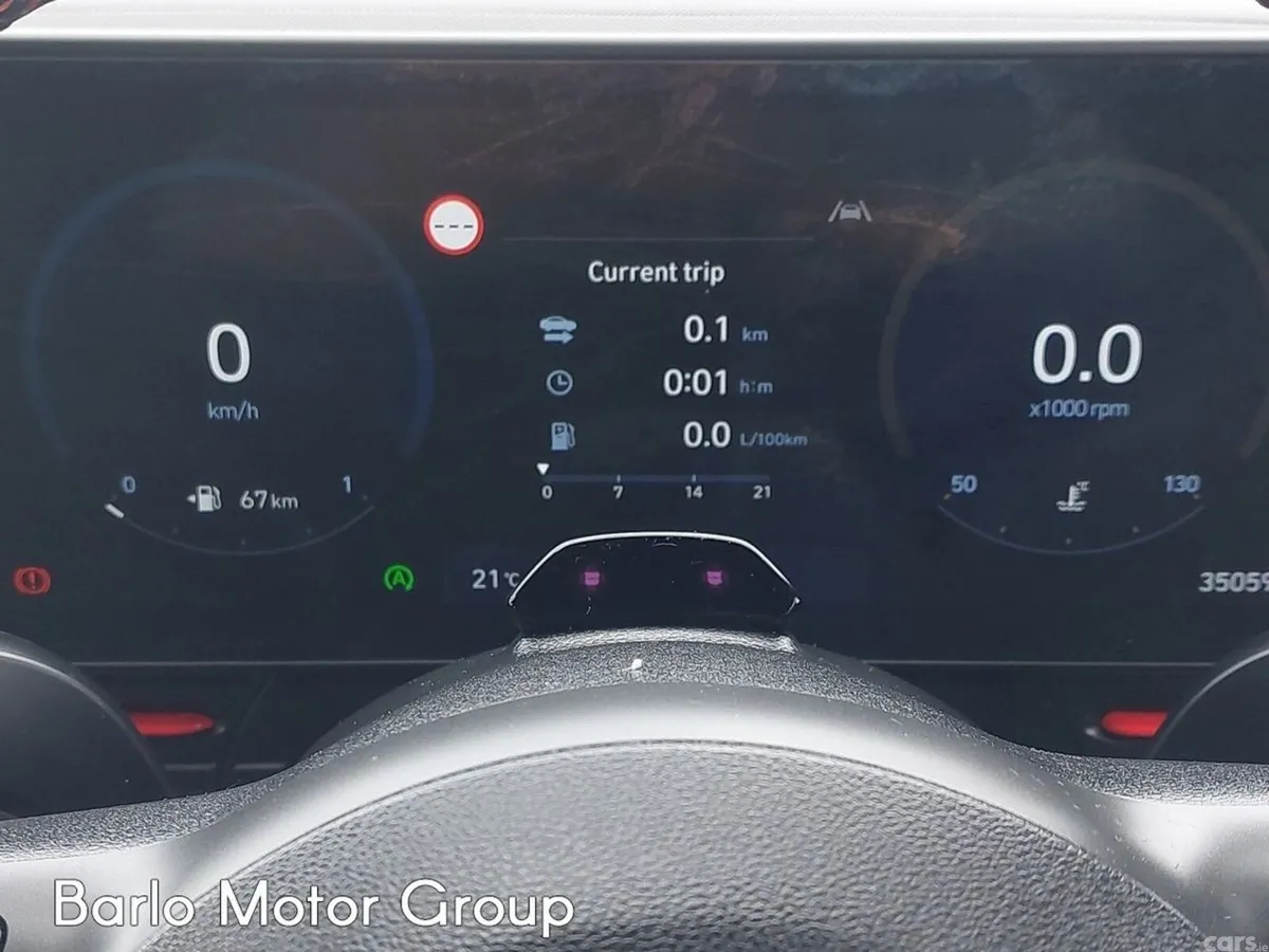 Hyundai KONA MPV, Petrol, 2023, White