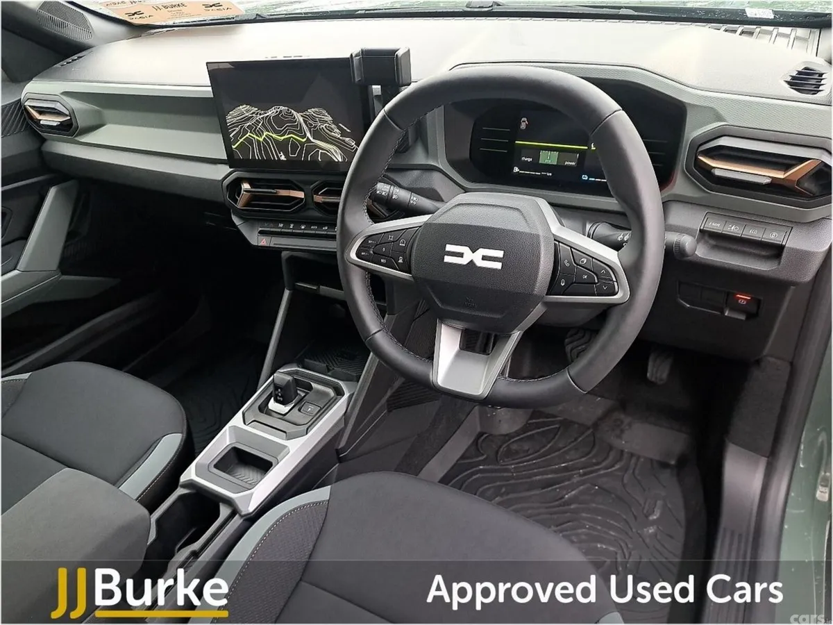 Dacia Duster SUV, Petrol Hybrid, 2026, Grey