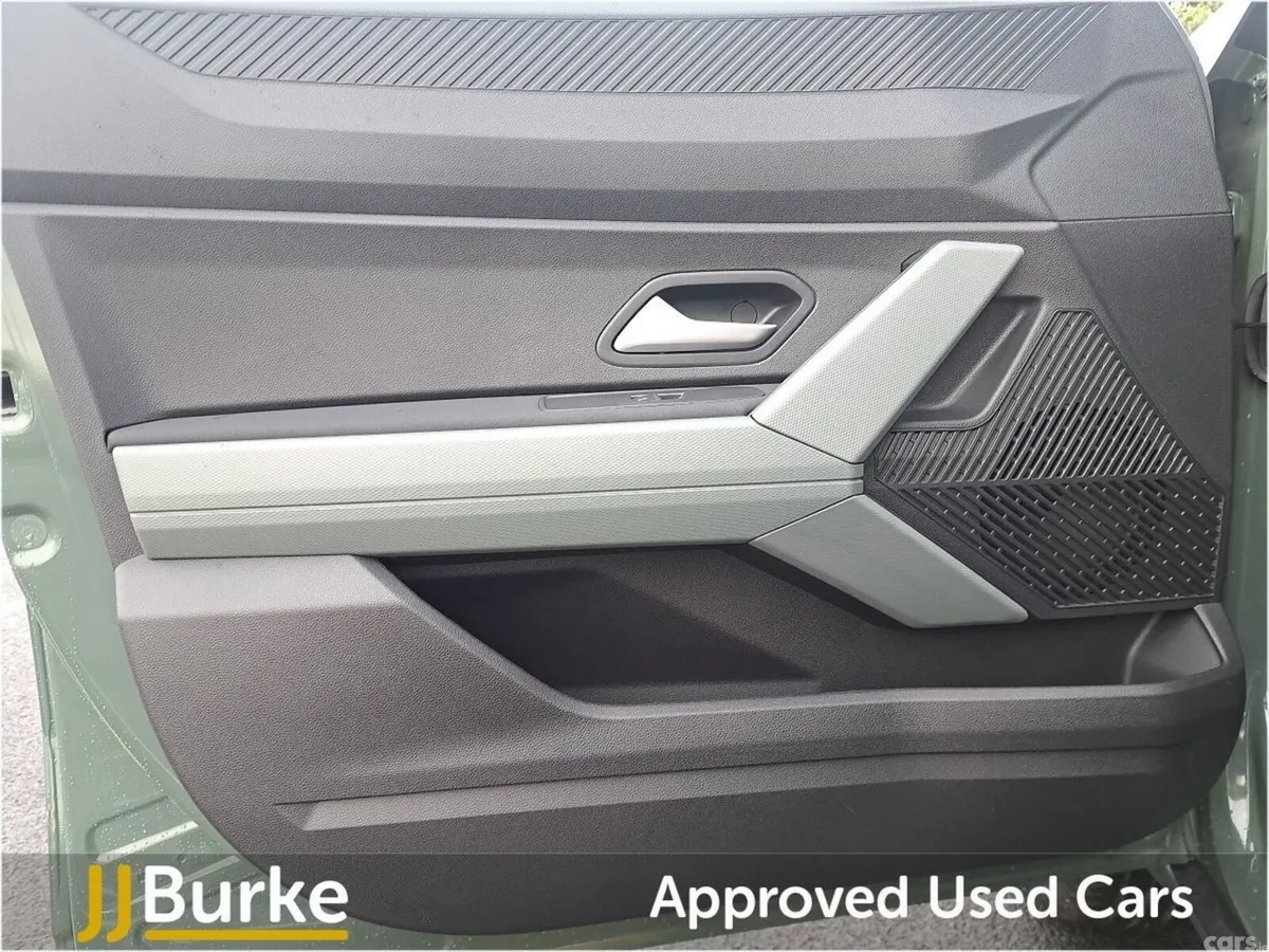 Dacia Duster SUV, Petrol Hybrid, 2026, Grey