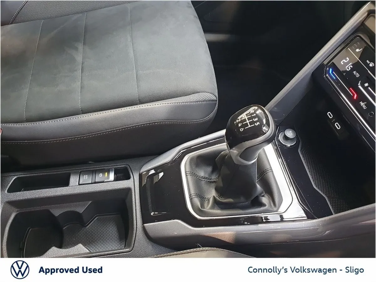 Volkswagen T-Roc SUV, Diesel, 2024, White