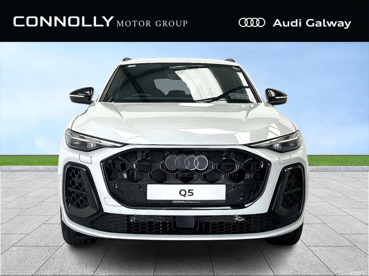 Audi Q5 SUV, Petrol Plug-in Hybrid, 2027, White